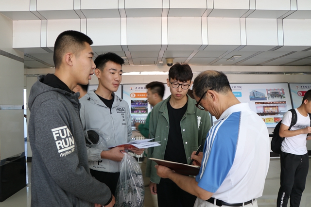 1567242170112855.jpg 8 3人.JPG